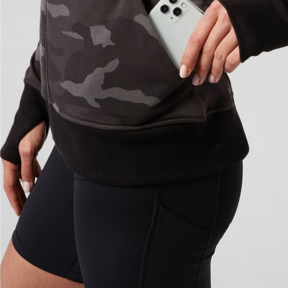 EUC Athleta Triumph Printed Hoodie - SIZE SMALL - Picture 7 of 9